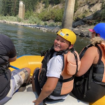Montana River Guides - Rafting/Kayaking Near Me - Alberton, Montana Montana River Guides - Rafting/Kayaking Near Me - Alberton, Montana