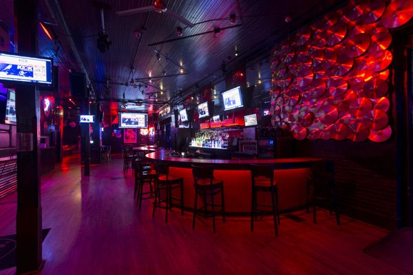 37 Main Restaurant + Bar by null