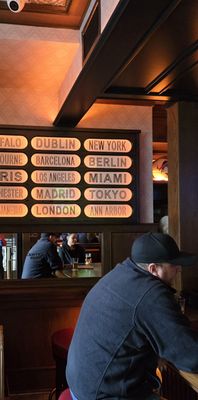 Central Park Tavern by null