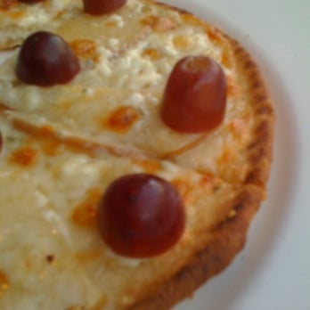 Nook - Gorgonzola pizza with green apple slices and grapes....it's sinfully good! - Coffee & Tea Near Me - San Francisco, California Nook - Gorgonzola pizza with green apple slices and grapes....it's sinfully good! - Coffee & Tea Near Me - San Francisco, California