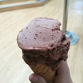 Mubble - Love how big the ice creams are  Chocolate is my favourite What's yours? #mubble #Sorento - Ice Cream & Frozen Yogurt Near Me - Sorrento, VIC