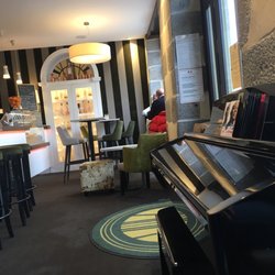Le Klub - L'entrée et le pôle gourmandises