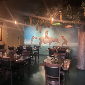 Nour Thai Kitchen - Entrance - Thai Near Me - Oakland Park, Florida