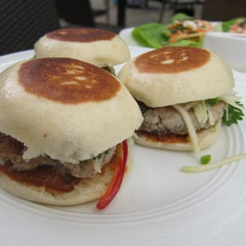 Solbar - yellow fin tuna sliders - New American Near Me - Calistoga, California Solbar - yellow fin tuna sliders - New American Near Me - Calistoga, California