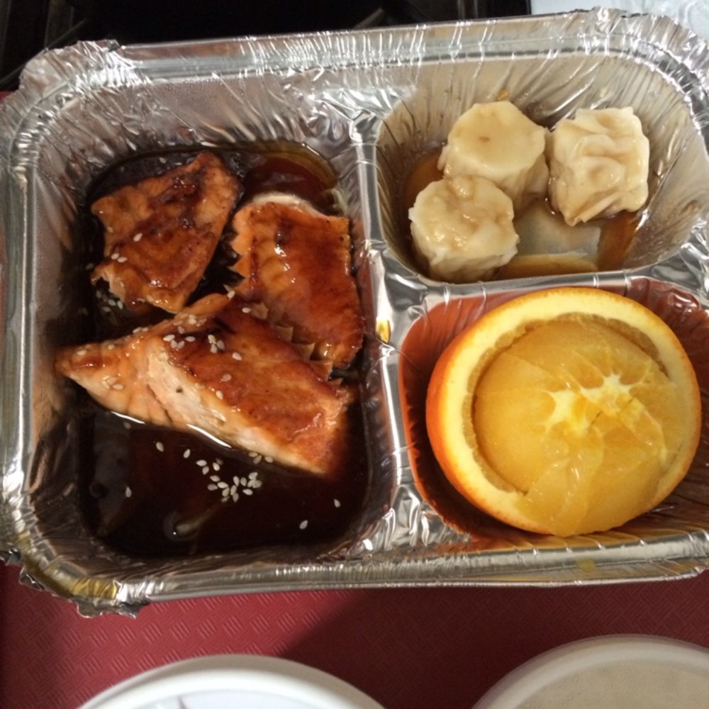 Tenzan - 3 small pieces of salmon in the DINNER bento box n 1/4 of an orange with a skin underneath, what am I gonna do with the skin!? - Japanese Near Me - Brooklyn, New York Tenzan - 3 small pieces of salmon in the DINNER bento box n 1/4 of an orange with a skin underneath, what am I gonna do with the skin!? - Japanese Near Me - Brooklyn, New York