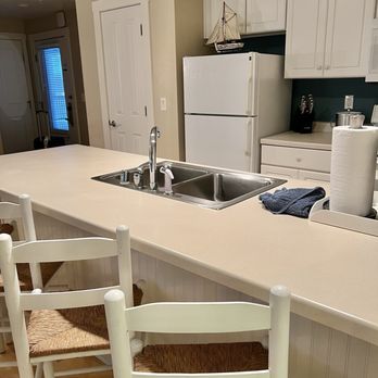 Edgewater Resort & Condominiums - Kitchen in the condo - Hotels Near Me - Ephraim, Wisconsin Edgewater Resort & Condominiums - Kitchen in the condo - Hotels Near Me - Ephraim, Wisconsin