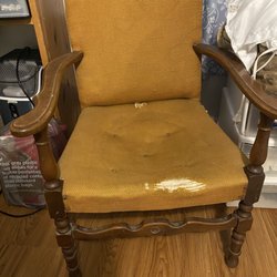Sofa Stop - Before