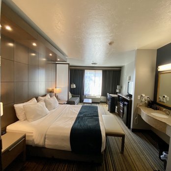 Oxford Suites Spokane - King Suite - Hotels Near Me - Spokane, Washington Oxford Suites Spokane - King Suite - Hotels Near Me - Spokane, Washington
