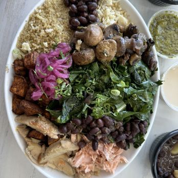 Revel Kitchen - Salad Near Me - Saint Louis, Missouri