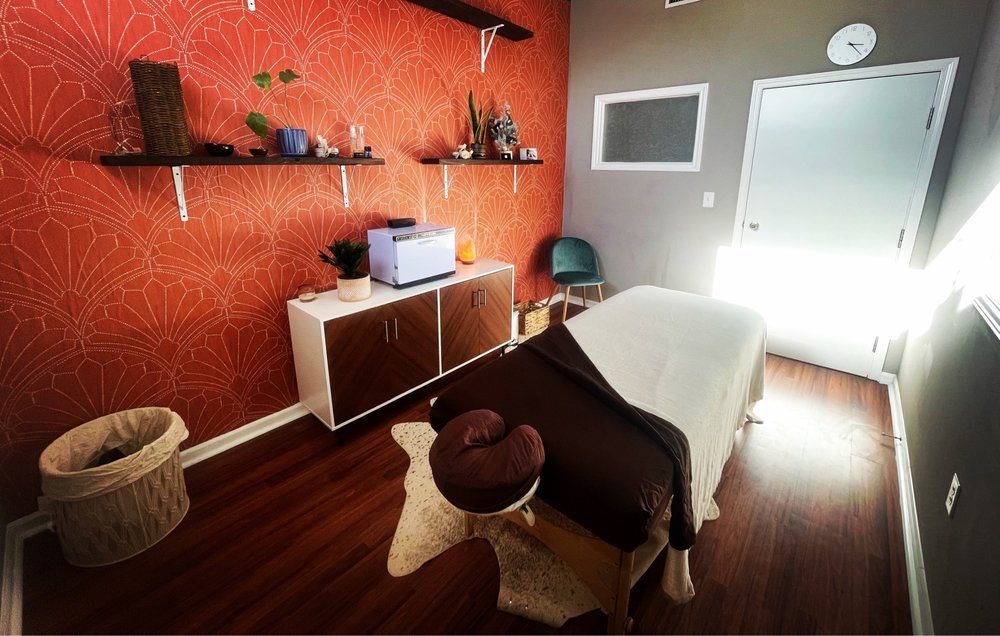 GINGERLY TOUCH Updated August 2024 2111 Dickson Dr, Austin, Texas