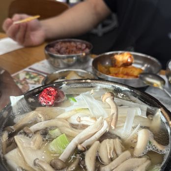 Sun Nong Dan - Galbi Tang... - Soup Near Me - Los Angeles, California