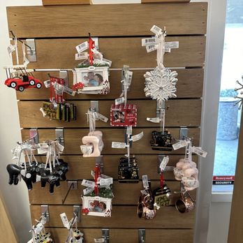 Amy's Hallmark Shop - Cards & Stationery Near Me - Pleasanton, California