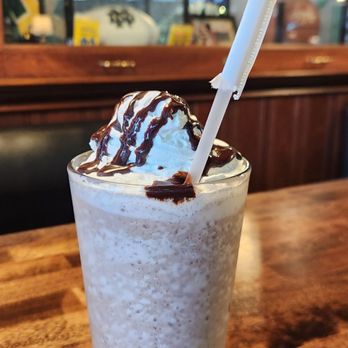 Jerk Riley’s Billiards and Irish Pub - Irish mudslide - Irish Pub Near Me - Ashland, Kentucky