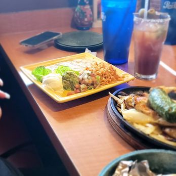 Si Senor Grill - Mexican Near Me - Bakersfield, California