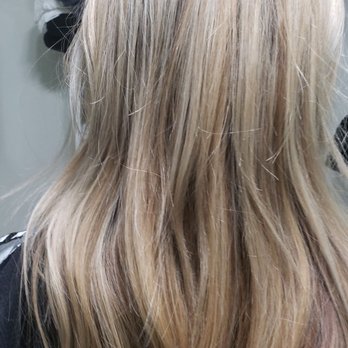 De'Luxe Beauty Lounge - Hair Salons Near Me - Draper, Utah