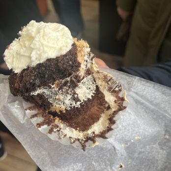 Baked Cravings - Cupcakes Near Me - New York, New York