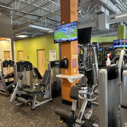 Anytime Fitness - Pin loaded strength equipment