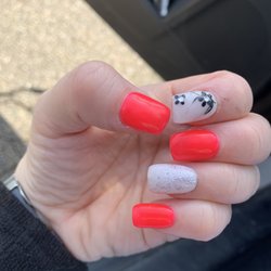 Pretty Nails & Spa