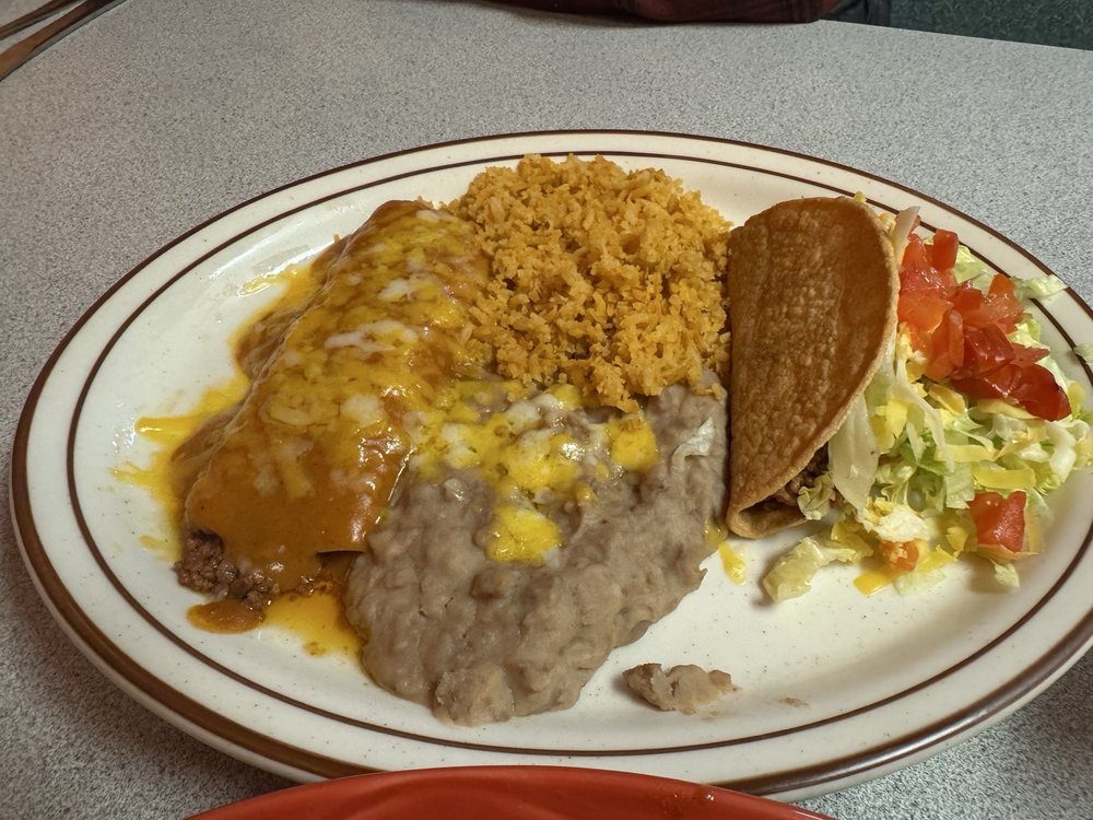 Juan's El Caporal