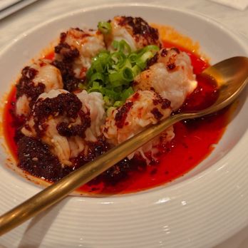 Supreme Dumplings - Spicy shrimp & pork wonton - Shanghainese Near Me - Honolulu, Hawaii