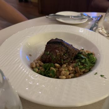 The Reef 28 - Beef with white beans - Hotels Near Me - Playa del Carmen, ROO The Reef 28 - Beef with white beans - Hotels Near Me - Playa del Carmen, ROO