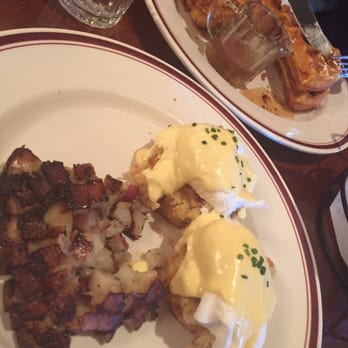 Ozzie's Good Eats - Great crab cake on biscuit with poached eggs. Chicken and waffles REALLY GOOD too - American Near Me - Fairfax, Virginia