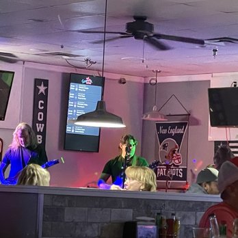 Starz American Bar and Grill - Live band! Sounded really great! - New American Near Me - Mesa, Arizona Starz American Bar and Grill - Live band! Sounded really great! - New American Near Me - Mesa, Arizona