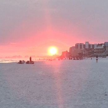 Surf Hut - Seafood Near Me - Destin, Florida Surf Hut - Seafood Near Me - Destin, Florida