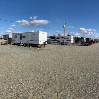 Western Hills Campground - Western Hills RV gravel lot. - Campgrounds Near Me - Rawlins, Wyoming Western Hills Campground - Western Hills RV gravel lot. - Campgrounds Near Me - Rawlins, Wyoming