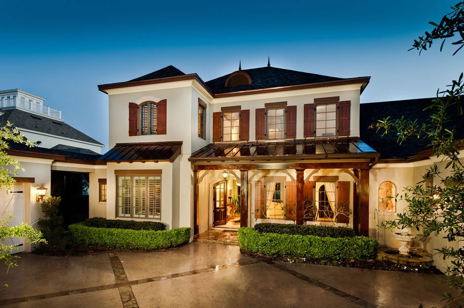 Slide of Universal Roof & Contracting