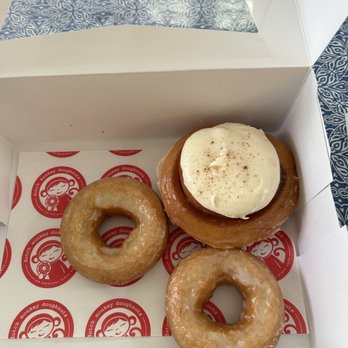Dutch Monkey Doughnuts - Donuts Near Me - Cumming, Georgia Dutch Monkey Doughnuts - Donuts Near Me - Cumming, Georgia