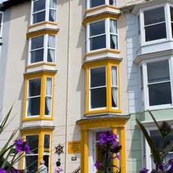 The Helmsman Guest House