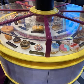 Voodoo Doughnut - Rotating Display - Bakeries Near Me - Orlando, Florida Voodoo Doughnut - Rotating Display - Bakeries Near Me - Orlando, Florida