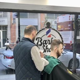 Barber in midtown manhattan