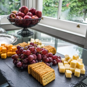 Melrose Mansion - Afternoon Wine and Cheese - Hotels Near Me - New Orleans, Louisiana Melrose Mansion - Afternoon Wine and Cheese - Hotels Near Me - New Orleans, Louisiana
