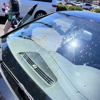 Beaverton Car Wash - Dirty Windshield - Car Wash Near Me - Beaverton, Oregon