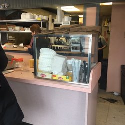 Pete's Famous Restaurant - Busy busy
