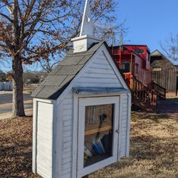 Community Book Box - Community Book Box, Roberta