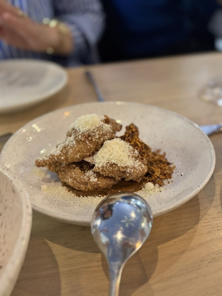 Social spots from Clementine San Antonio