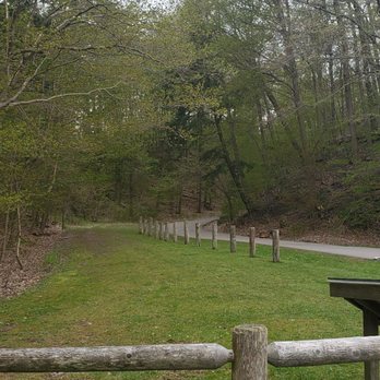 Moccasin Trail Park - Parks Near Me - Toronto, Ontario Moccasin Trail Park - Parks Near Me - Toronto, Ontario