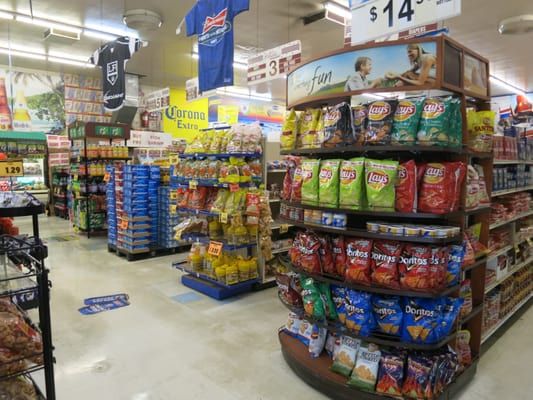 Calimex Family Market by null