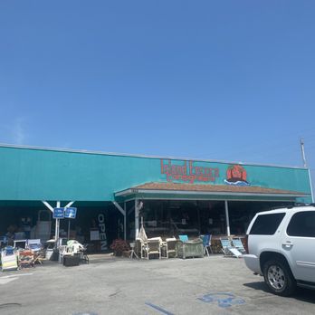 Island Encore Consignment - Outside - Used, Vintage & Consignment Near Me - Indian Beach, North Carolina Island Encore Consignment - Outside - Used, Vintage & Consignment Near Me - Indian Beach, North Carolina