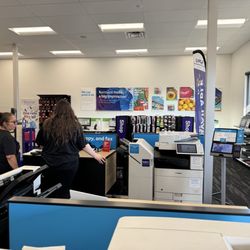 FedEx Office Print & Ship Center - Inside