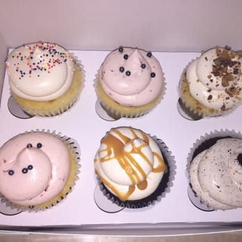 Cake Affection - Deliciousness. Vanilla, strawberry champagne, Heath bar, salted caramel, cookies and cream. - Cupcakes Near Me - St. Petersburg, Florida