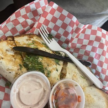 Elwood's Shack - BBQ quesadilla with chicken - Barbeque Near Me - Memphis, Tennessee