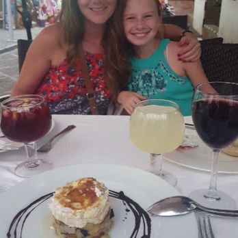 Doña Elvira - My daughter and I enjoying the goat cheese and vegetables - Salad Near Me - Seville, SE