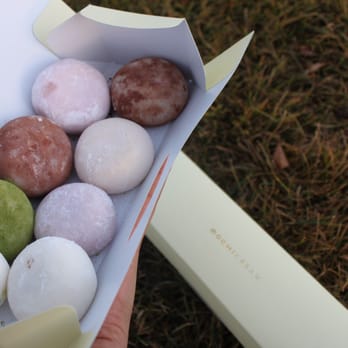 J.sweets - Mochi roulette - Desserts Near Me - San Jose, California J.sweets - Mochi roulette - Desserts Near Me - San Jose, California