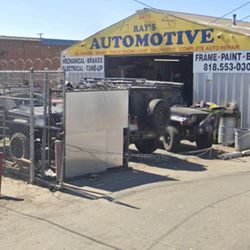 Ray's Auto Repair & Body - Shop entrance