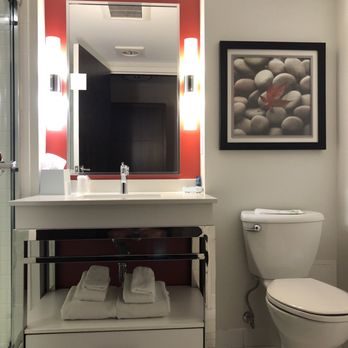 Four Points by Sheraton London - Hotels Near Me - London, Ontario Four Points by Sheraton London - Hotels Near Me - London, Ontario