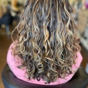 Spruce & Cedar Salon - Hair Salons Near Me - Culver City, California